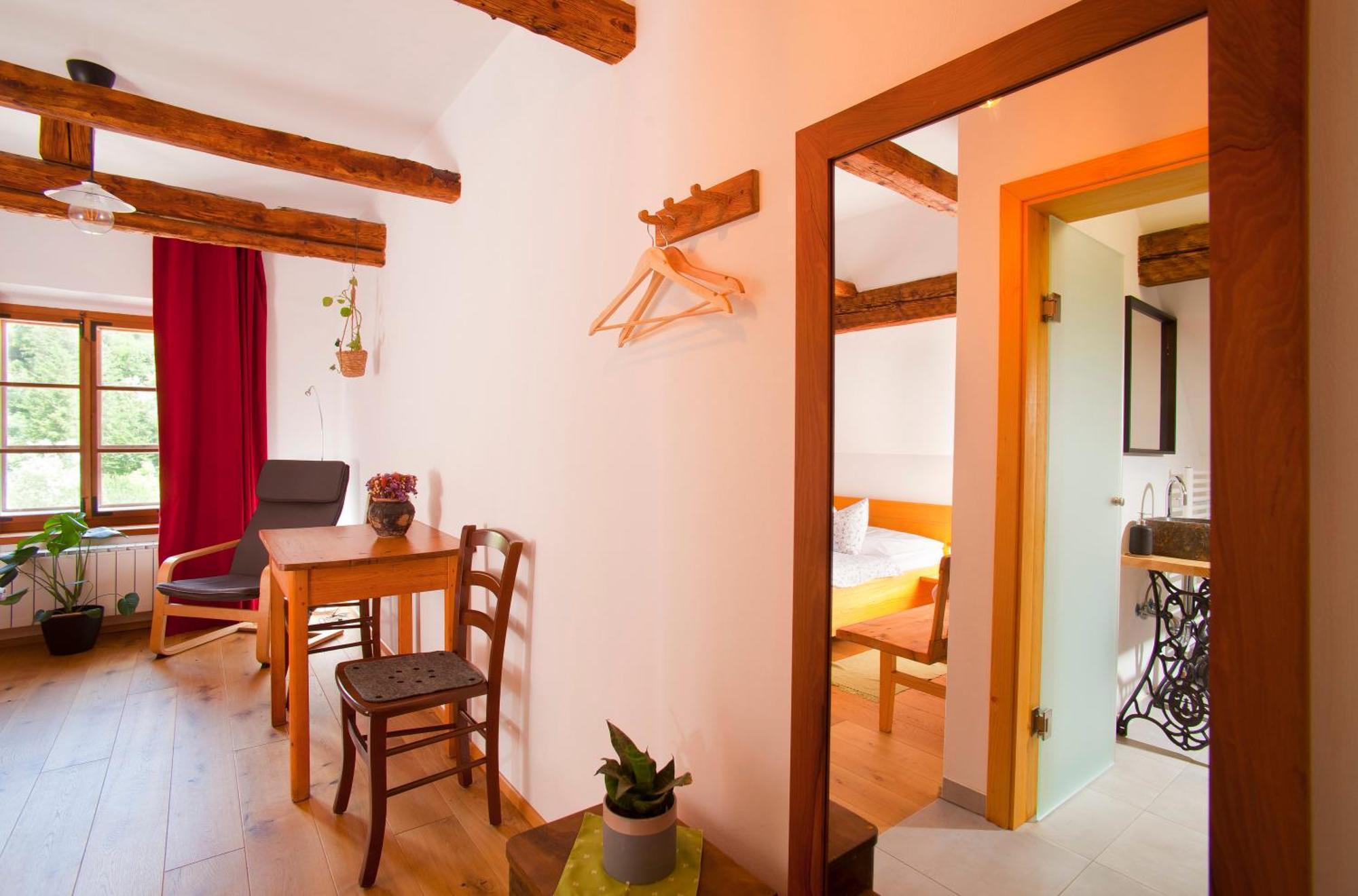 Juvanova Hous - Rooms Luce Luaran gambar